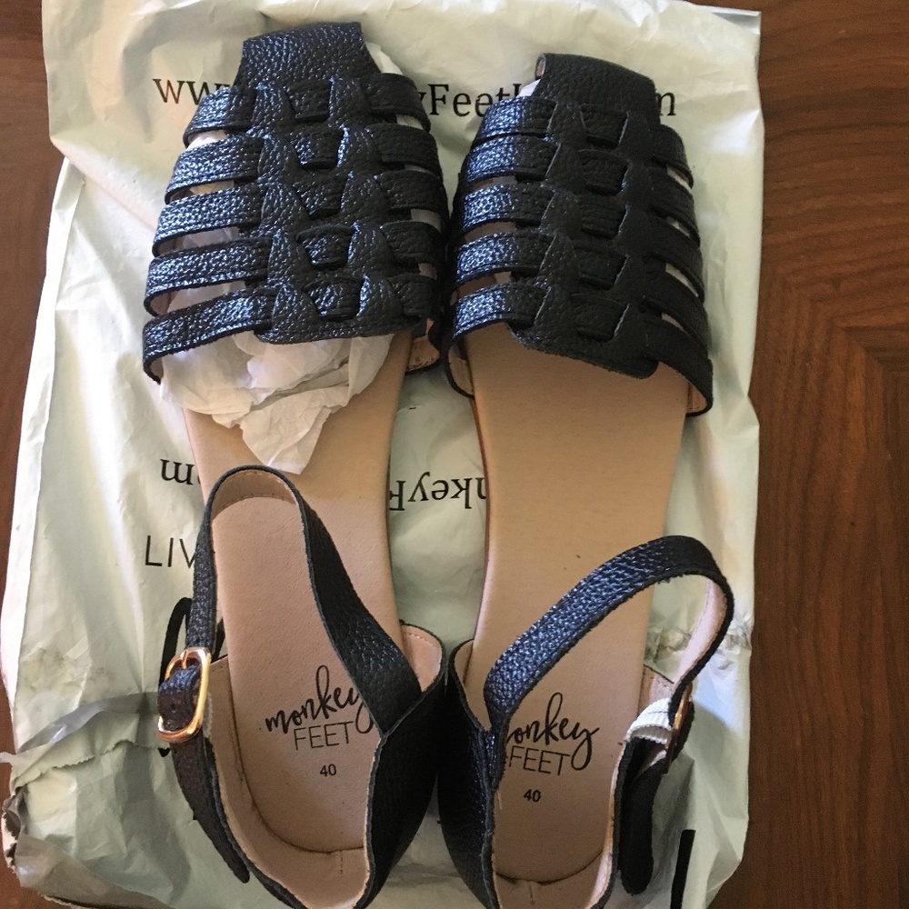 Brand New women’s monkey feet